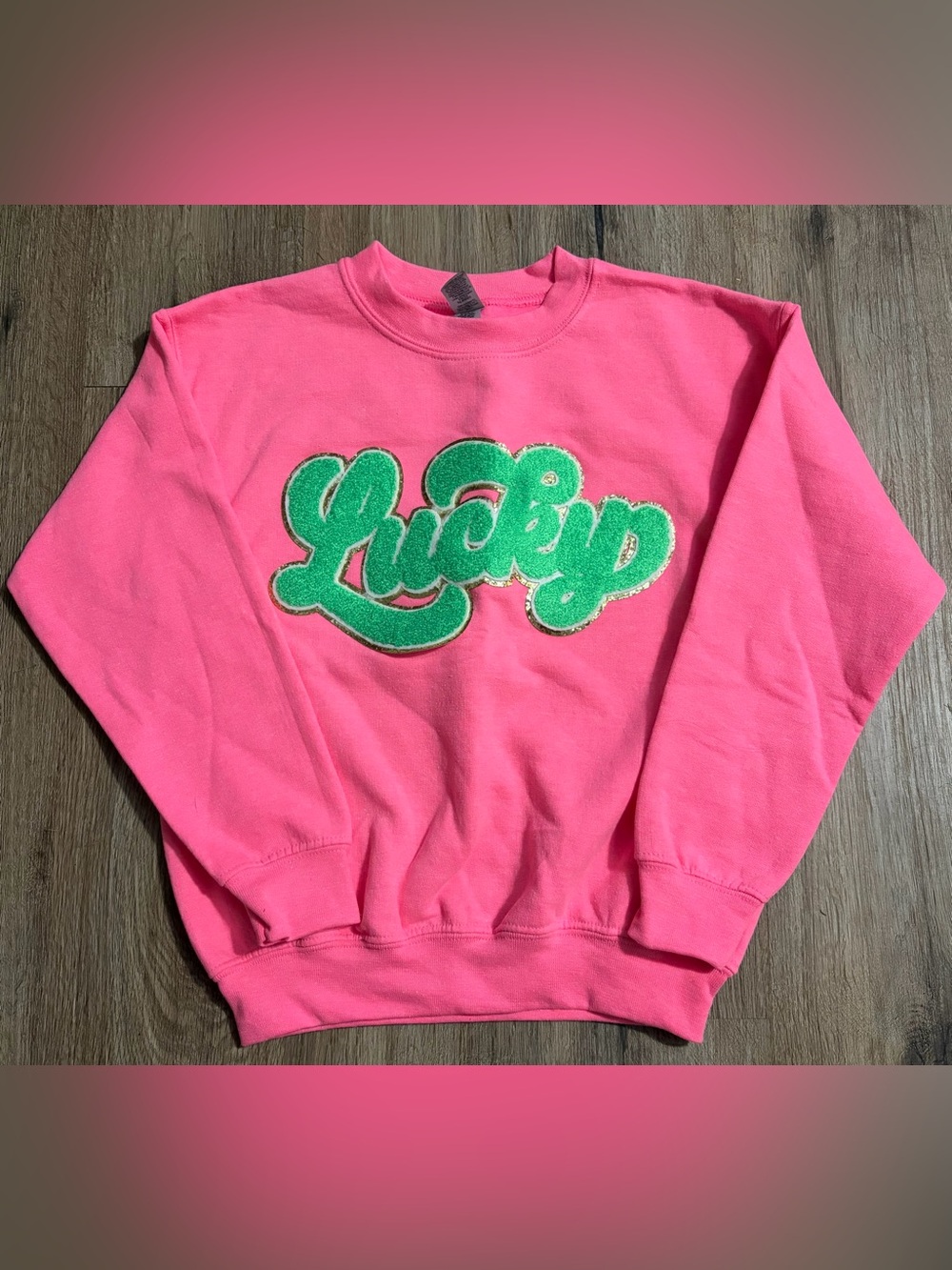 Gildan Pink Crewneck Sweater with Green and Gold "Lucky" Appliqué - Size Small